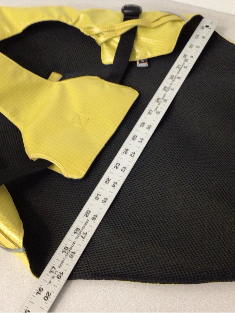 KURGO HALIFAX Dog Water-Resistant Yellow Rain Jacket for LARGE DOGS UNWORN